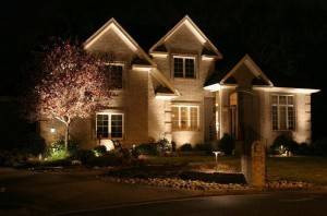 Baylites - outdoor landscape lighting - front of house